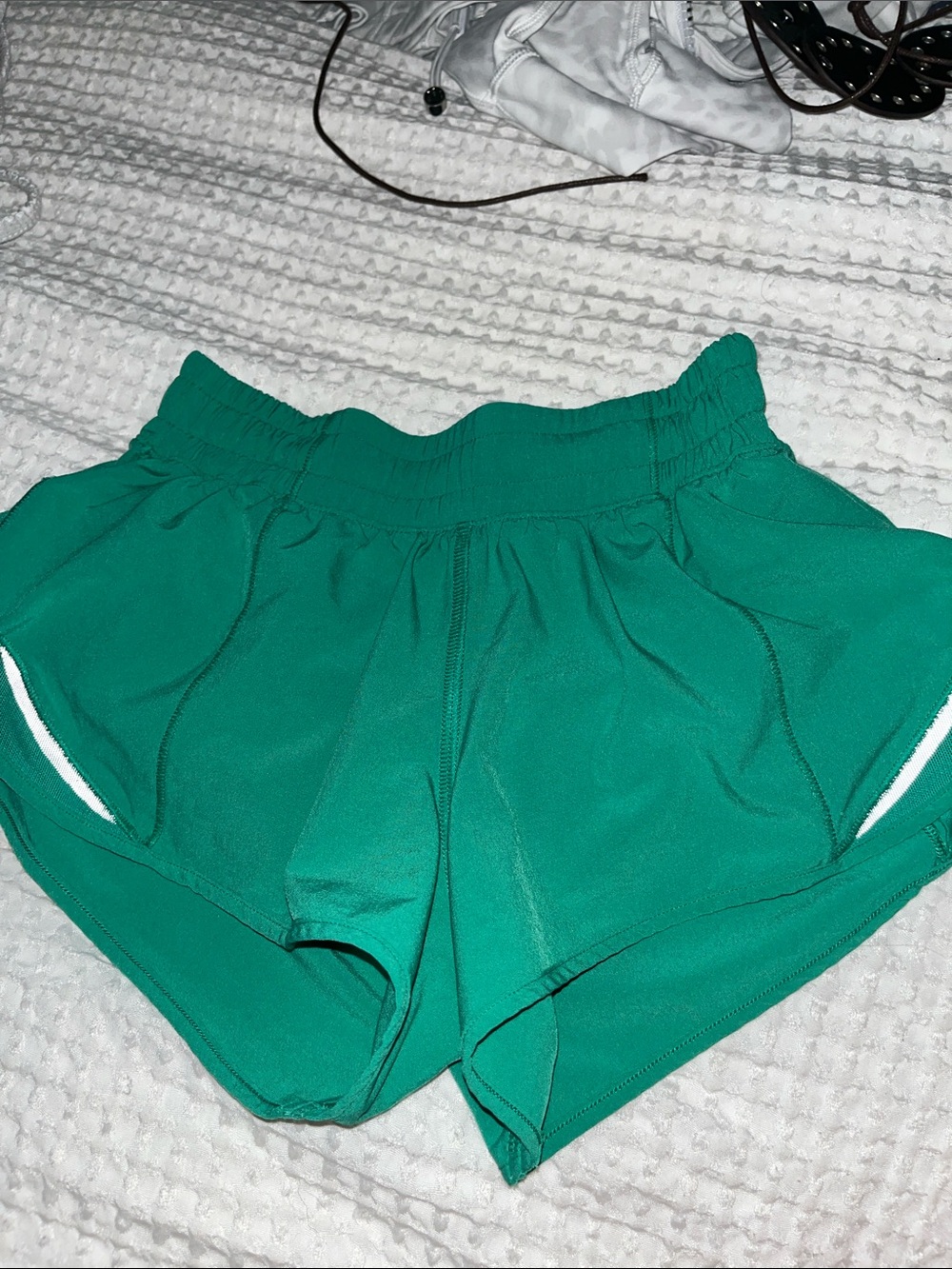 lululemon athletica Green Athletic Running Shorts. 0 Low rise 2.5 inch